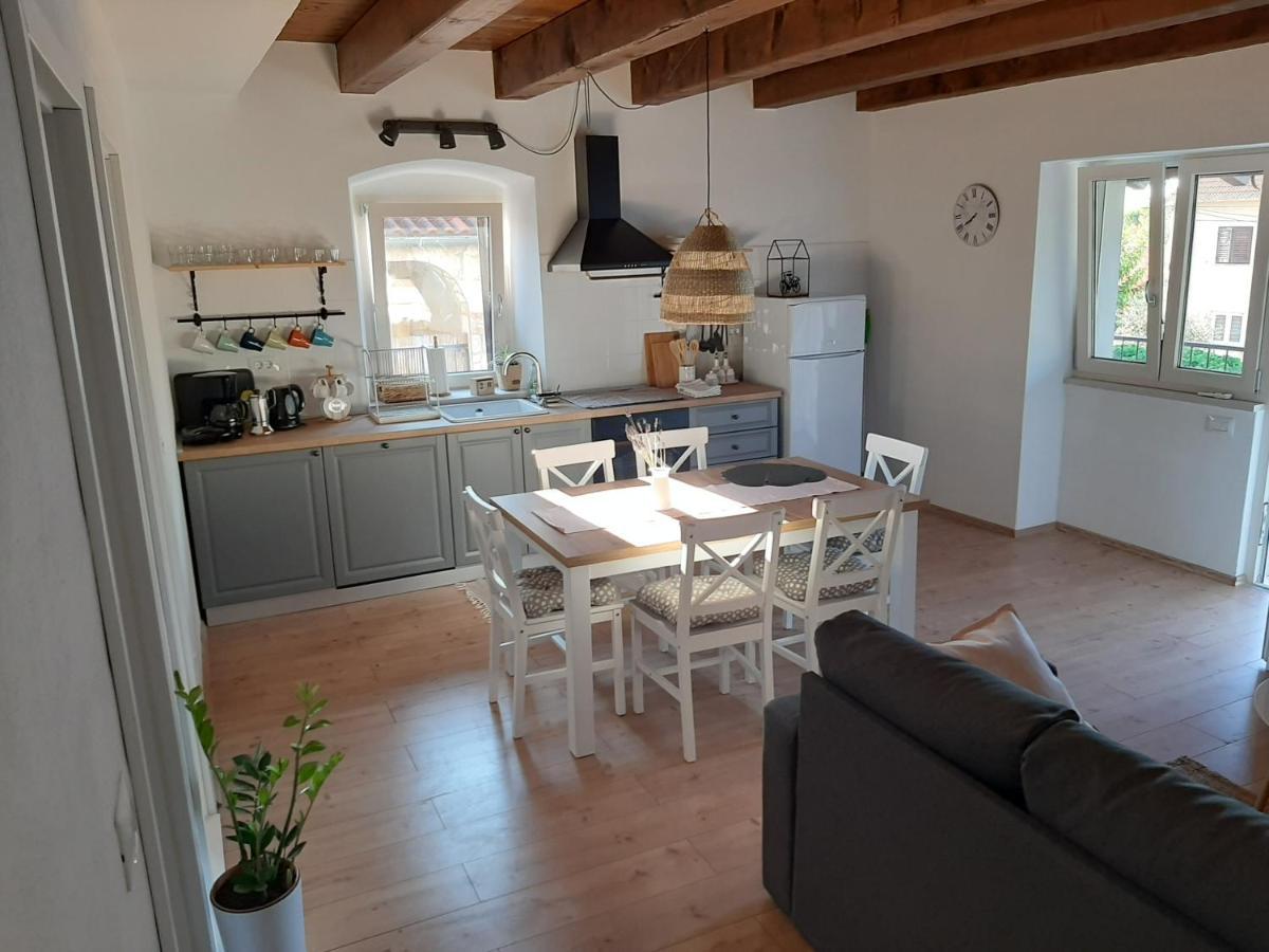 Ferienwohnung Casa Nonna Tereza Premantura Exterior foto