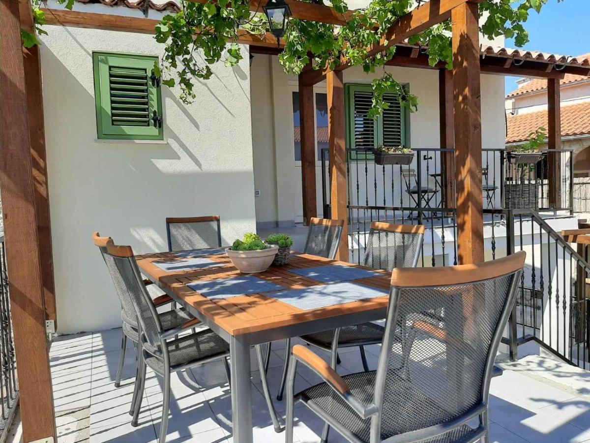 Ferienwohnung Casa Nonna Tereza Premantura Exterior foto