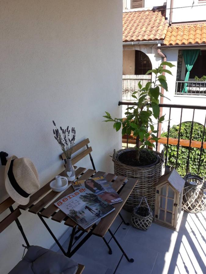 Ferienwohnung Casa Nonna Tereza Premantura Exterior foto